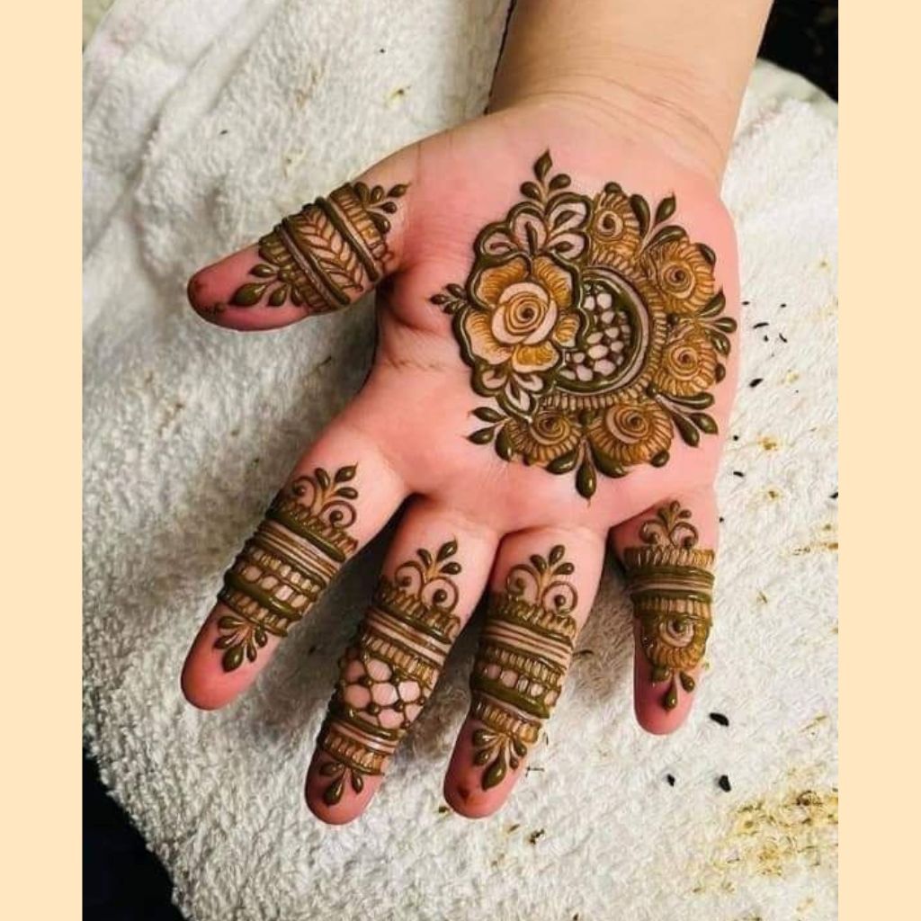 Cute mehndi design for kids
