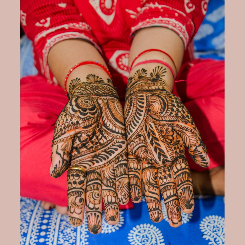 Cute mehndi design for kids