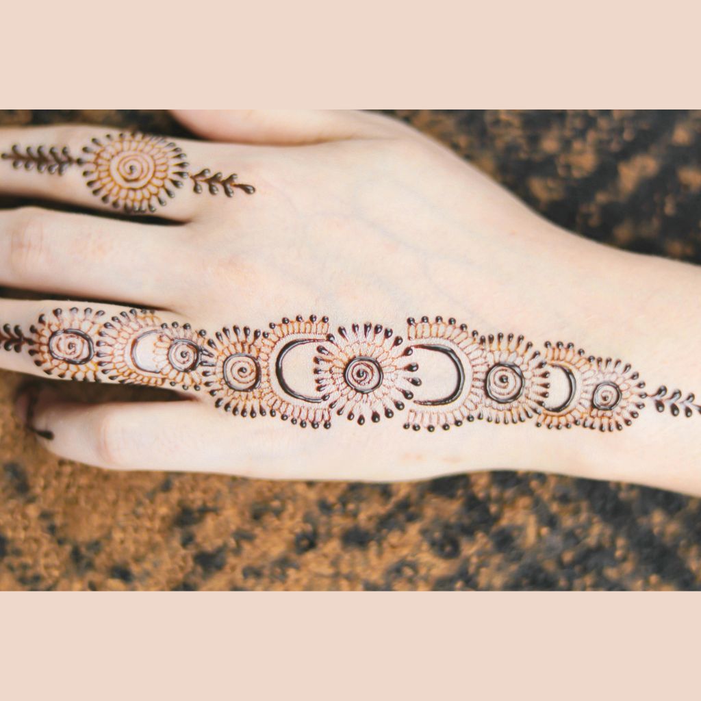 Cute mehndi design for kids