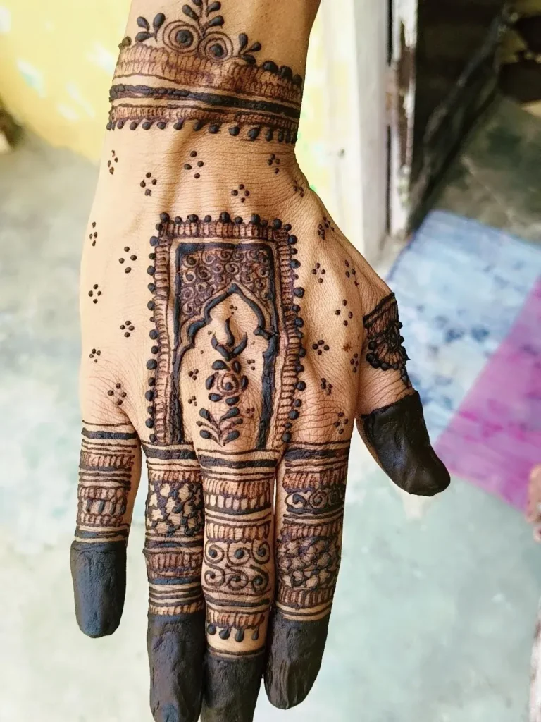Elegant Royal Mehndi Designs