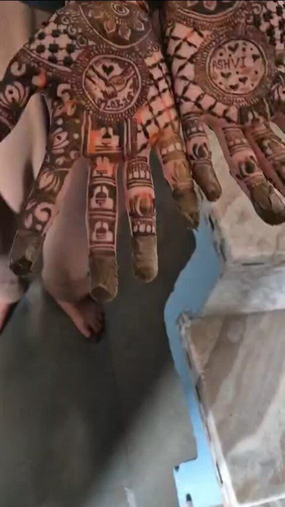 Mehndi Design for Karva Chauth