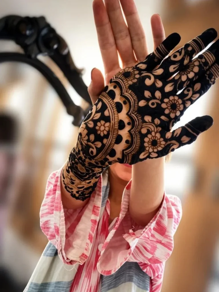 Simple Mehndi Design Images