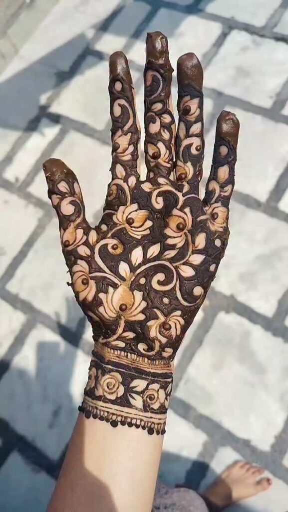 Simple Mehndi Design Images