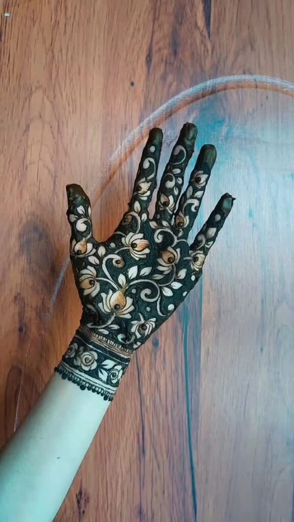 Simple Mehndi Design Images