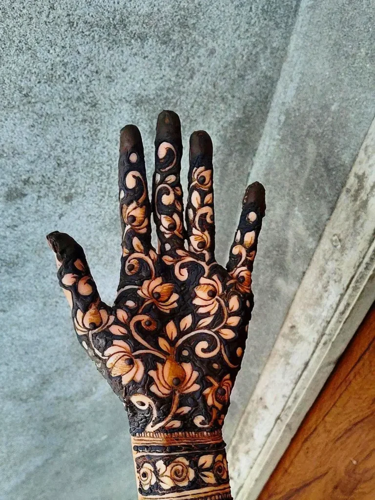 Simple Mehndi Design Images