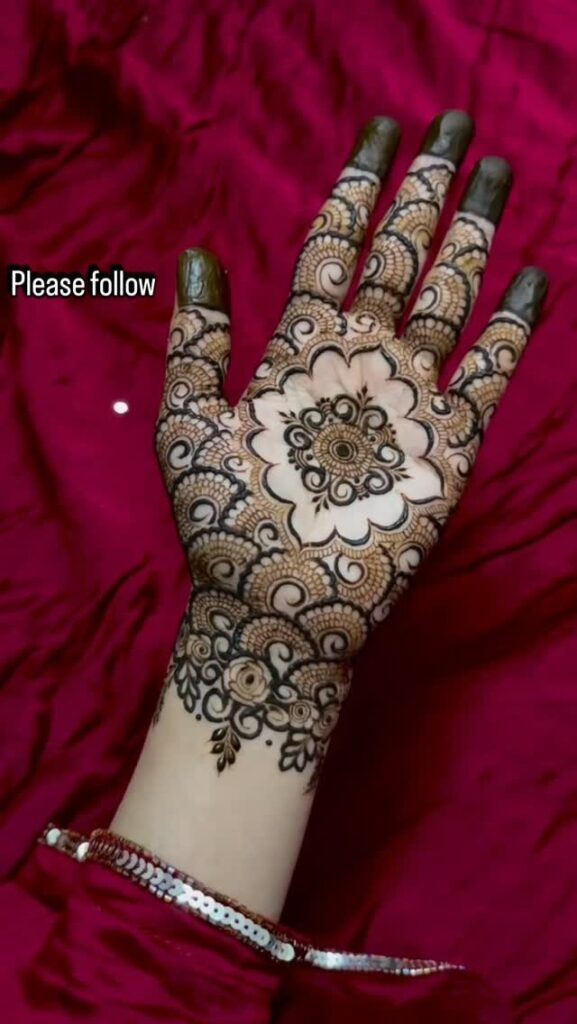 Simple Mehndi Design Photos