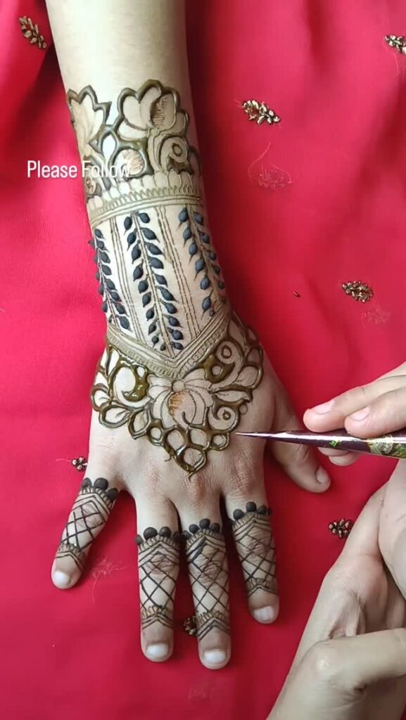 Simple Mehndi Design Photos