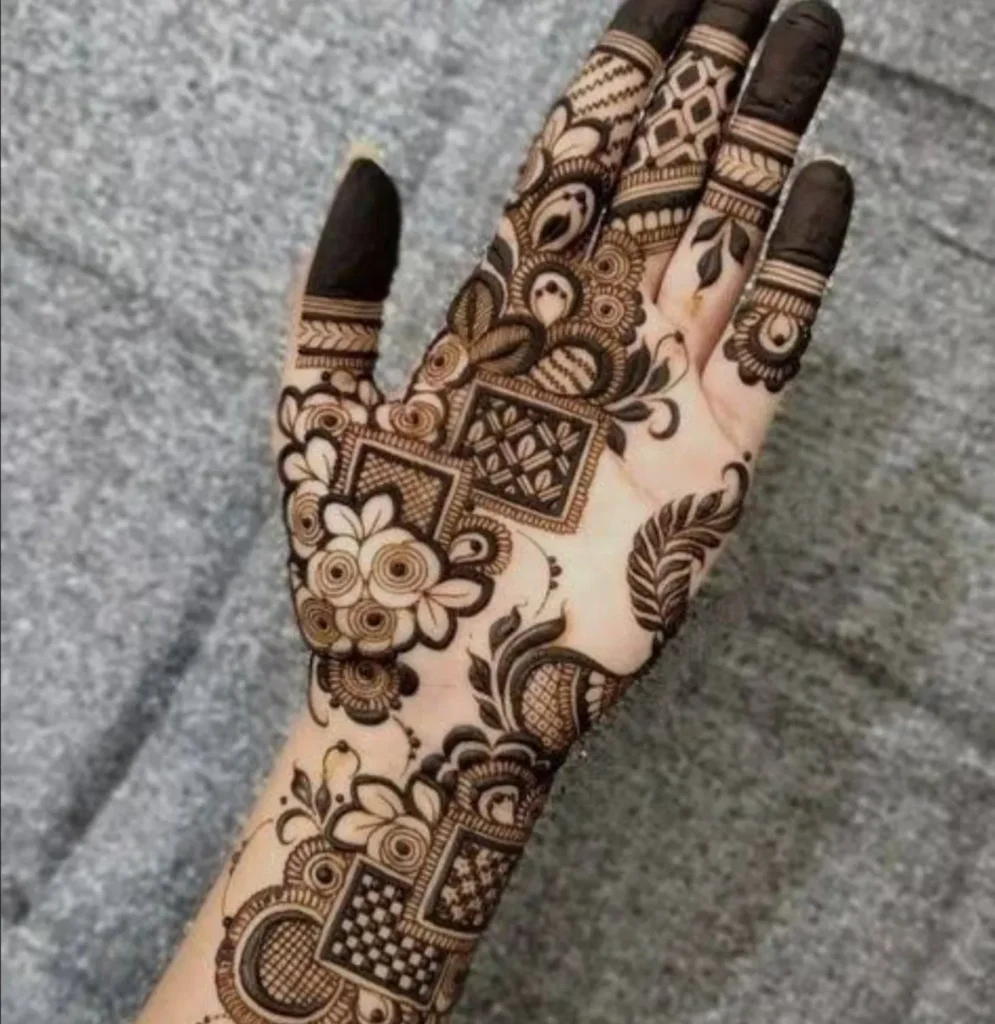 New arabic mehndi design photo
