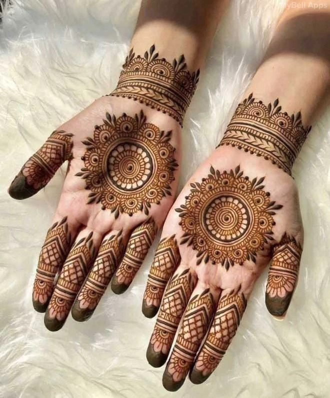 सुंदर और आसान मेहंदी डिजाइन front hand