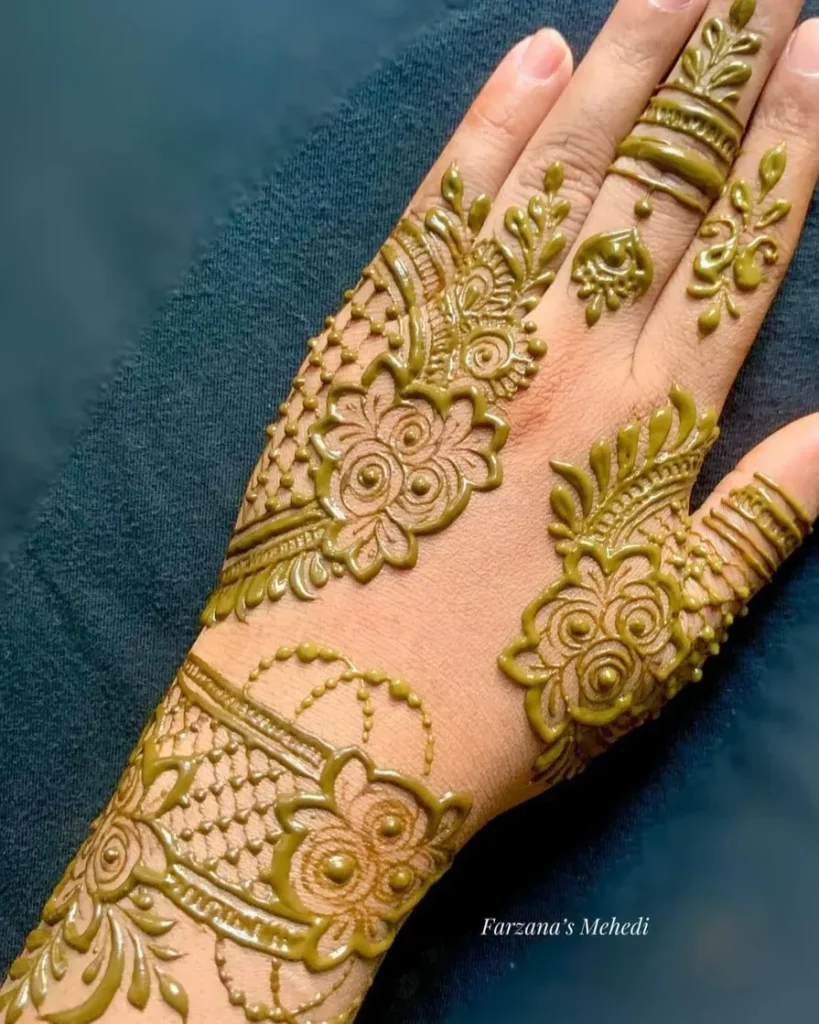 Stylish new mehndi design Images