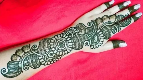 Stylish new mehndi design Images