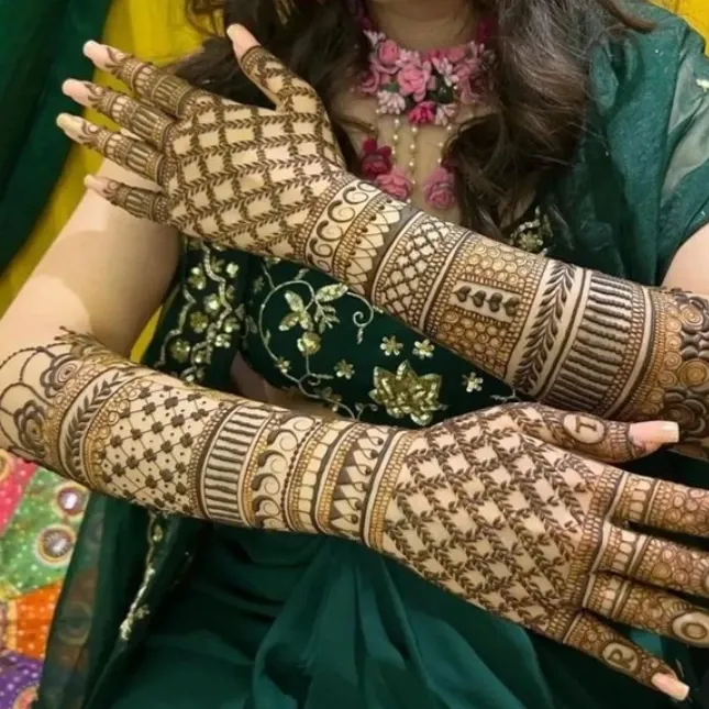 स्टाइलिश न्यू मेहंदी डिजाइन