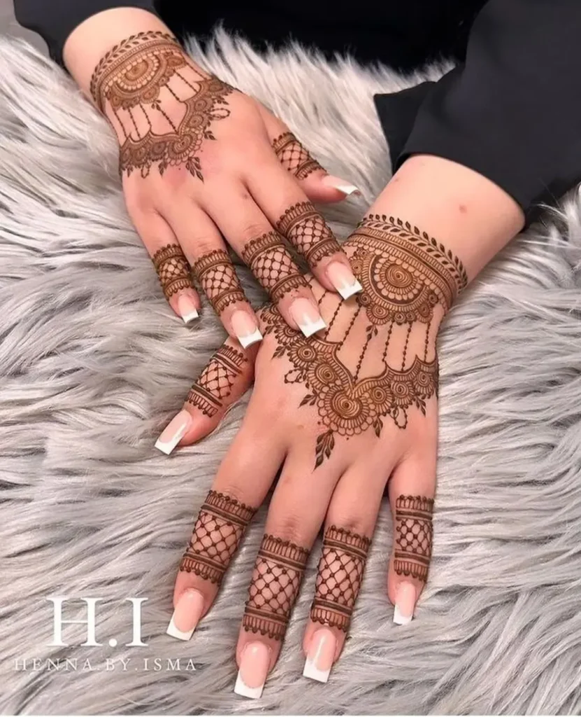 Stylish new mehndi design Images