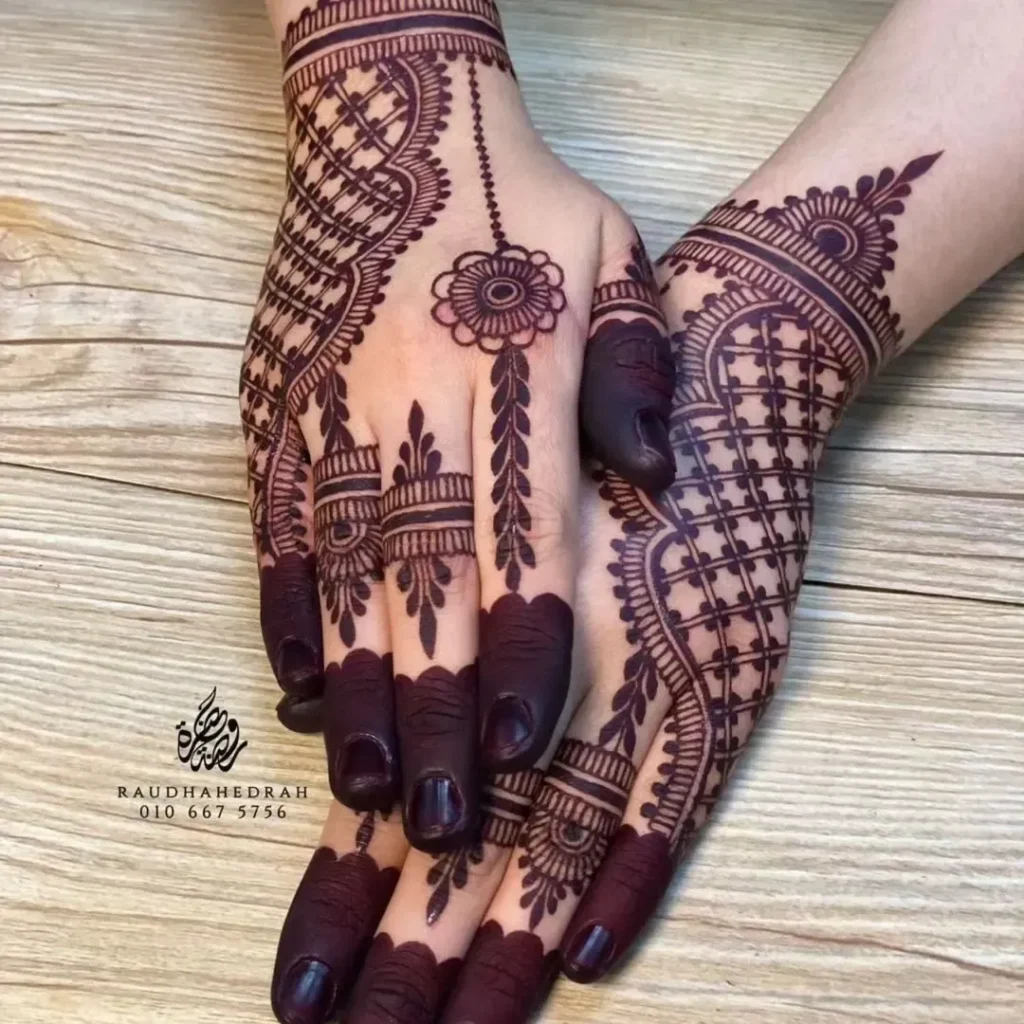 Stylish new mehndi design Images